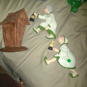 Vintage ARNEL'S "rush to the outhouse'" chalkware